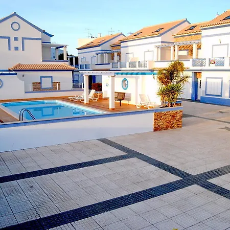 Townhouse Horizonte Sol H 曼塔罗塔