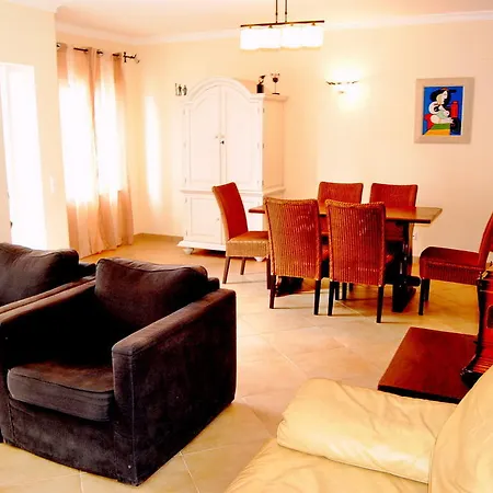 Townhouse Horizonte Sol H 曼塔罗塔
